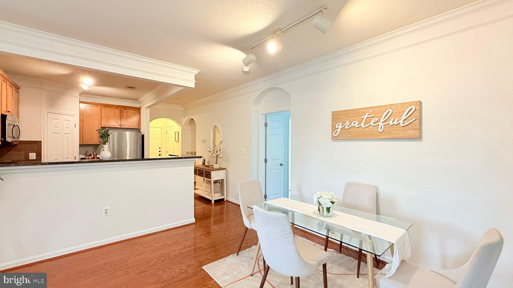 510 SUNSET TERRACE SE 206