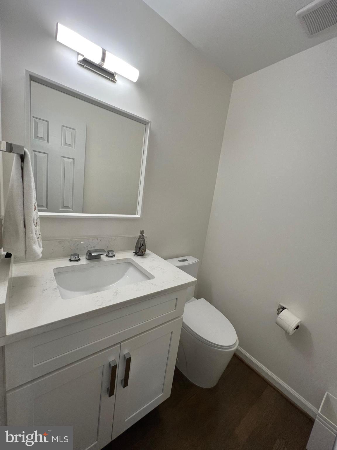 PINE KNOLLS - Residential Lease