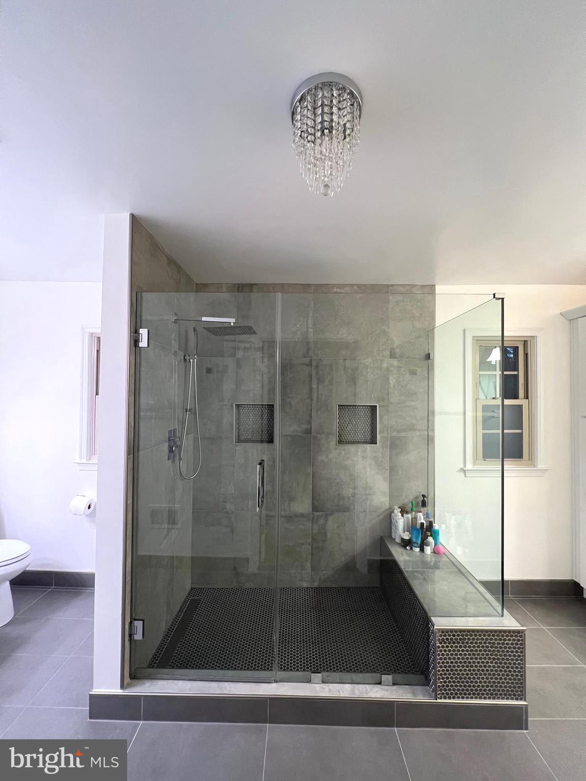 PINE KNOLLS - Residential Lease