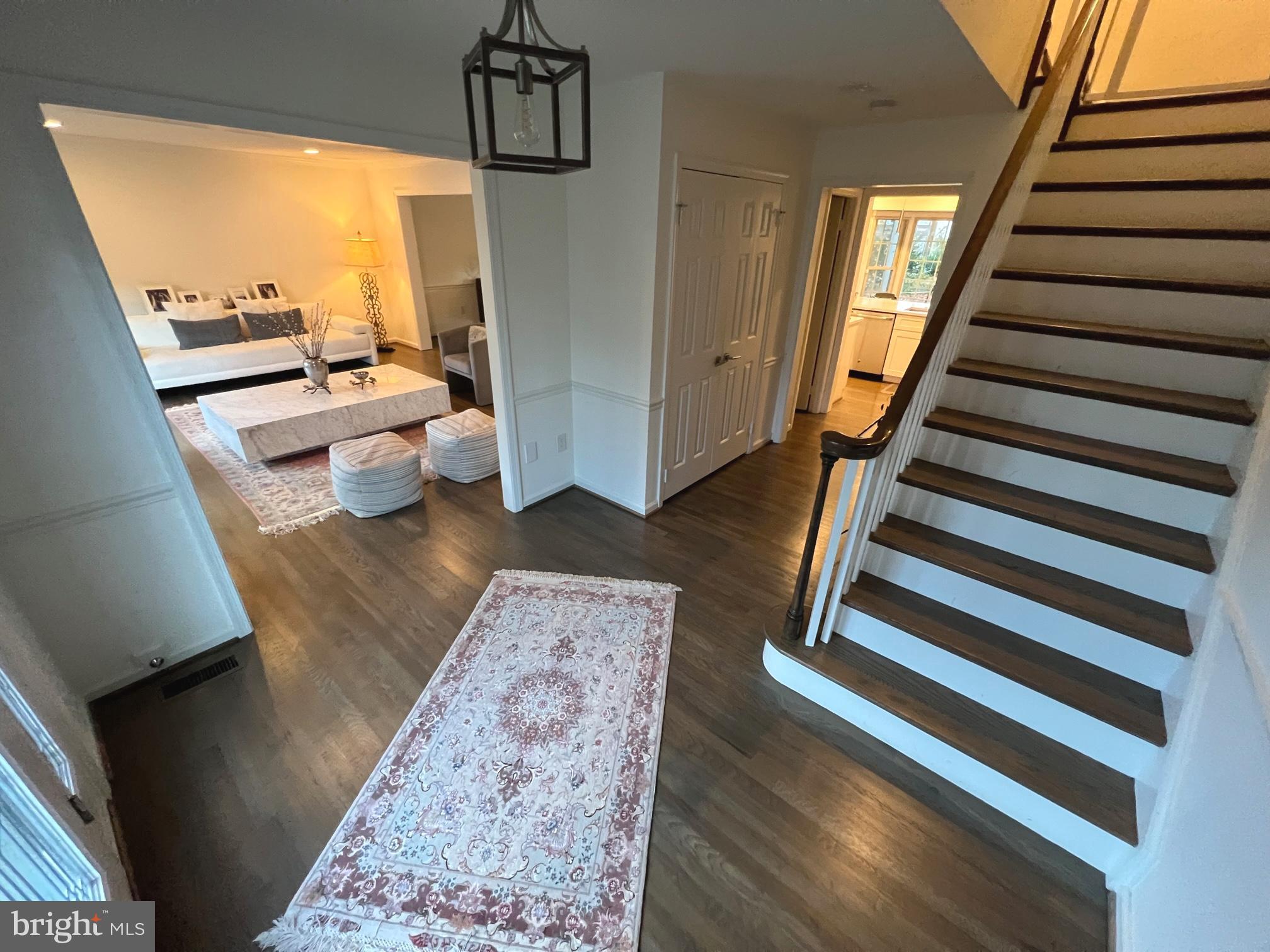 PINE KNOLLS - Residential Lease