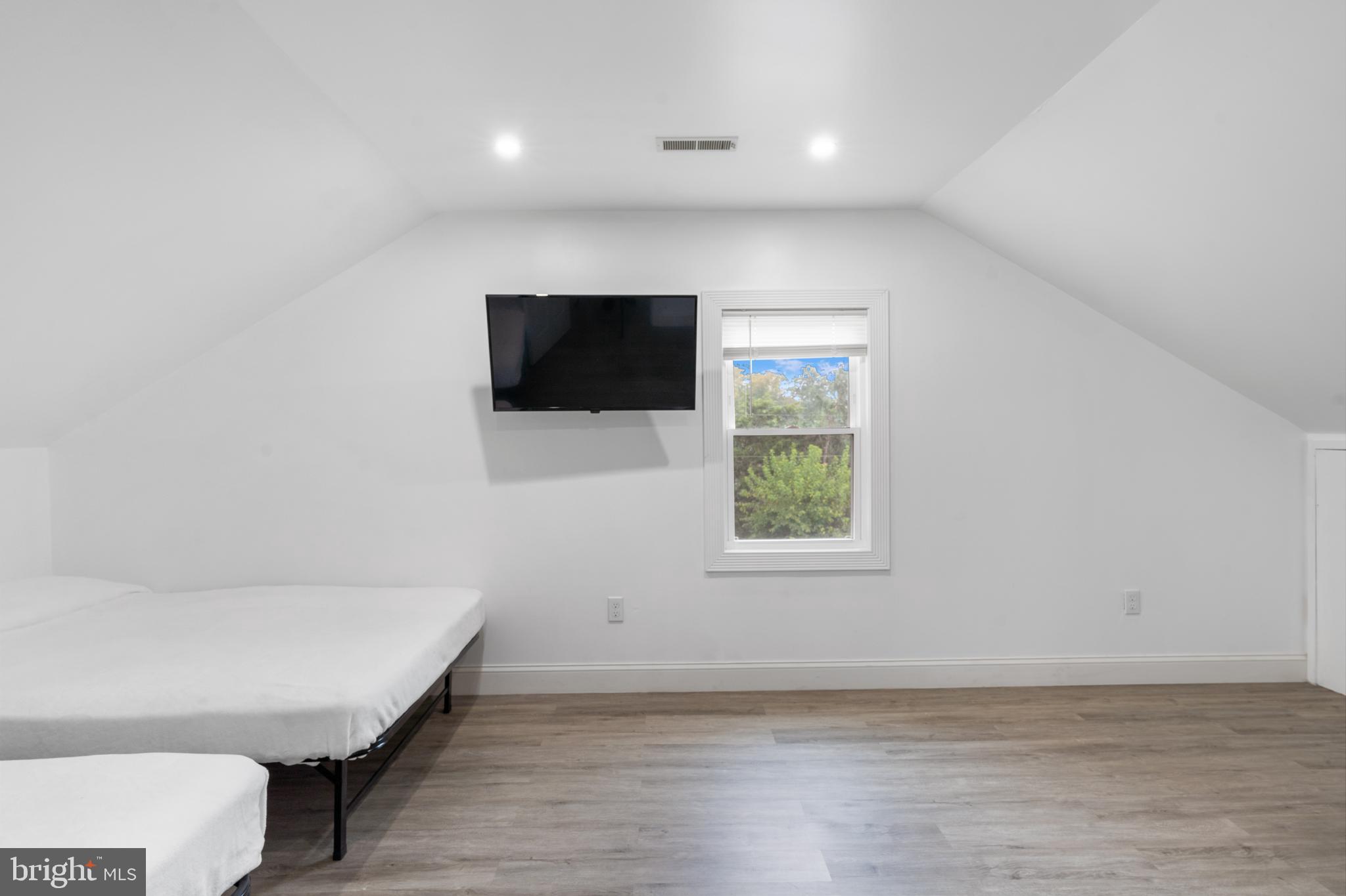 TWIN SPRINGS ESTATES - Residential