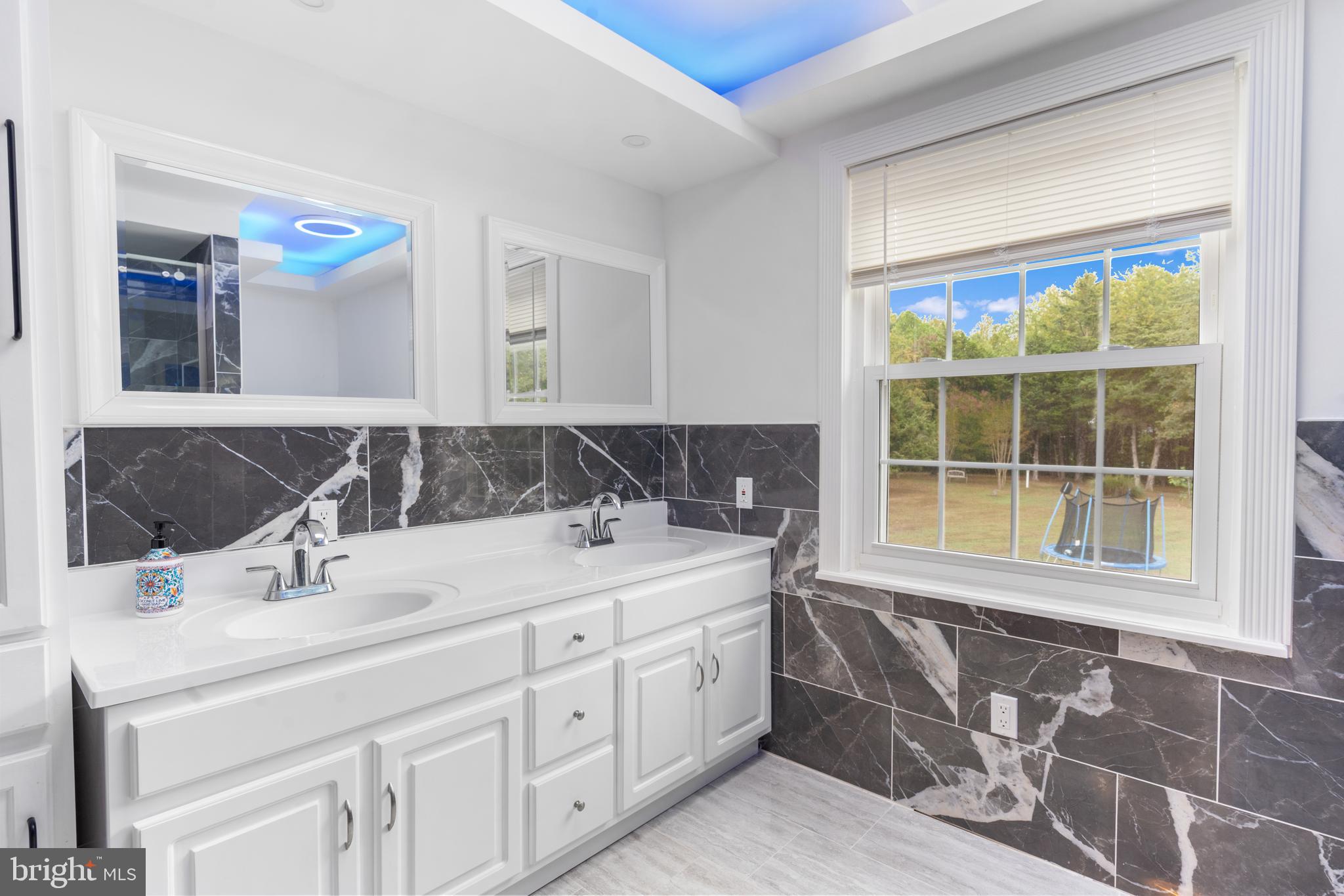 TWIN SPRINGS ESTATES - Residential