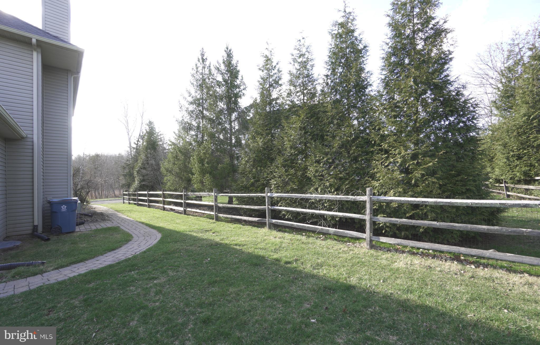 NORTH POINTE - Residential