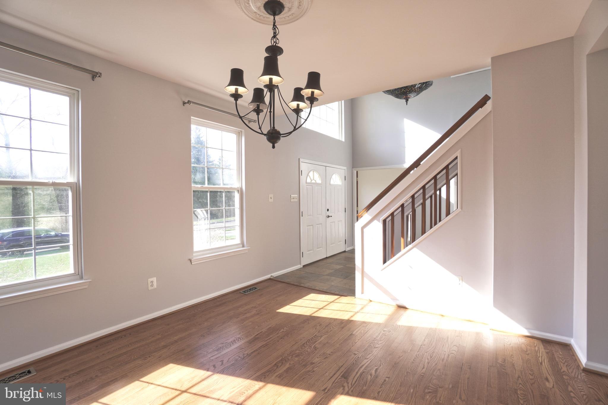 NORTH POINTE - Residential