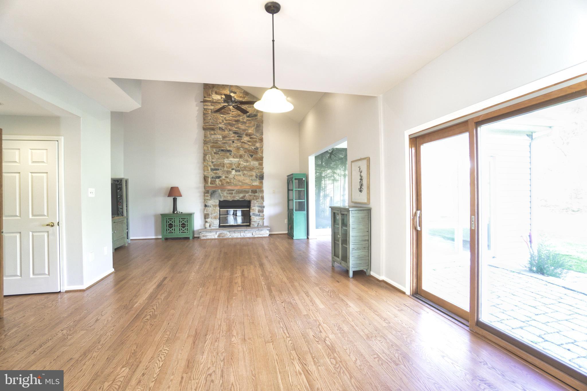 NORTH POINTE - Residential