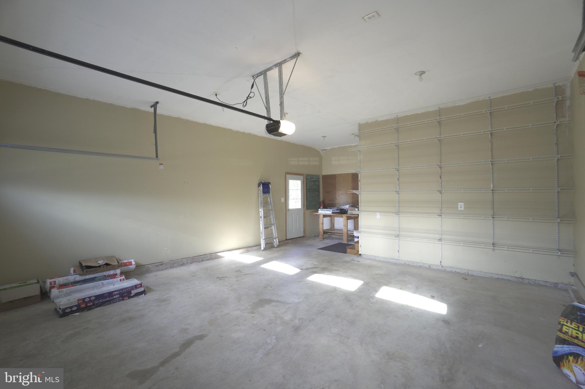 NORTH POINTE - Residential