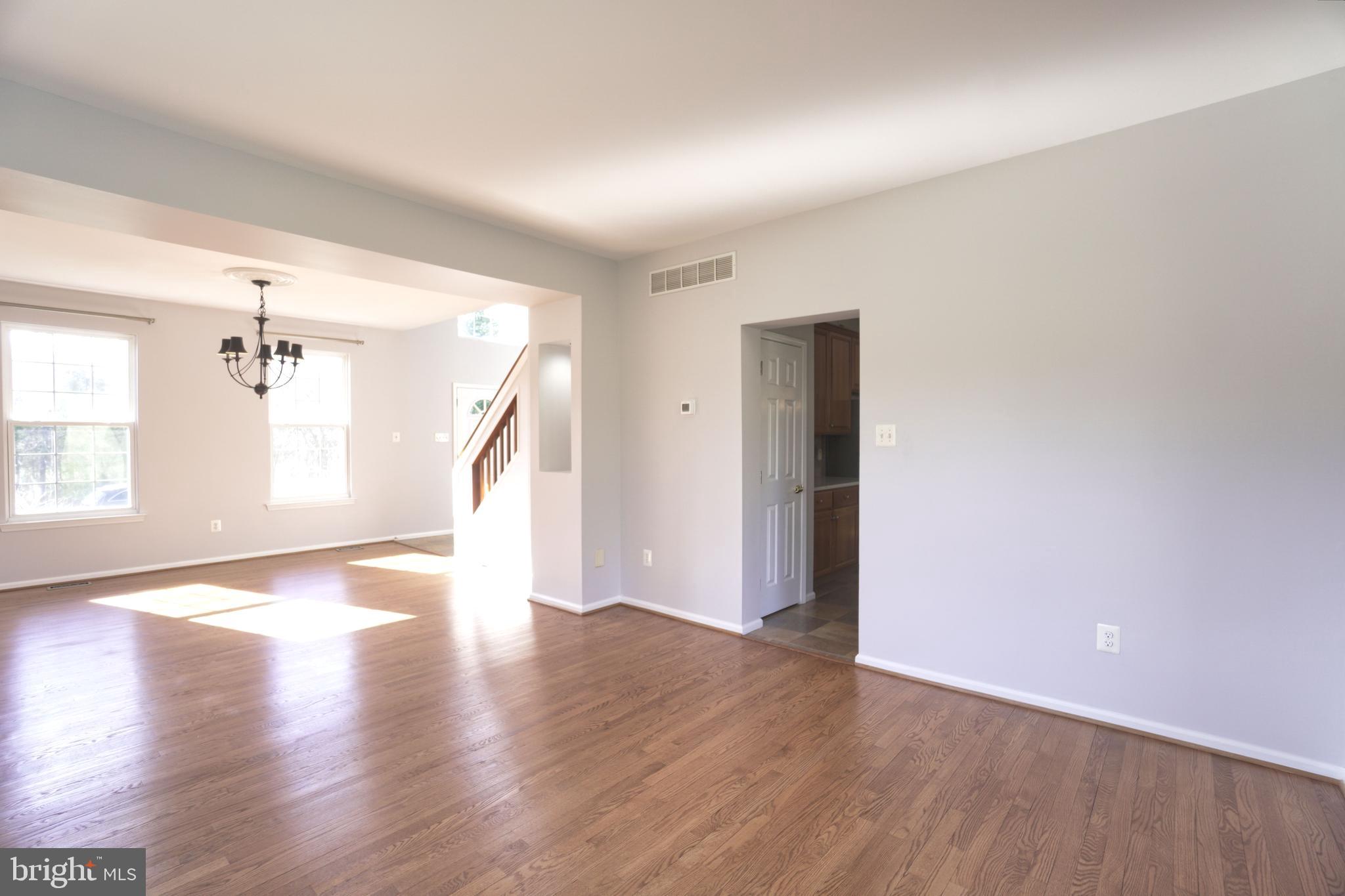 NORTH POINTE - Residential