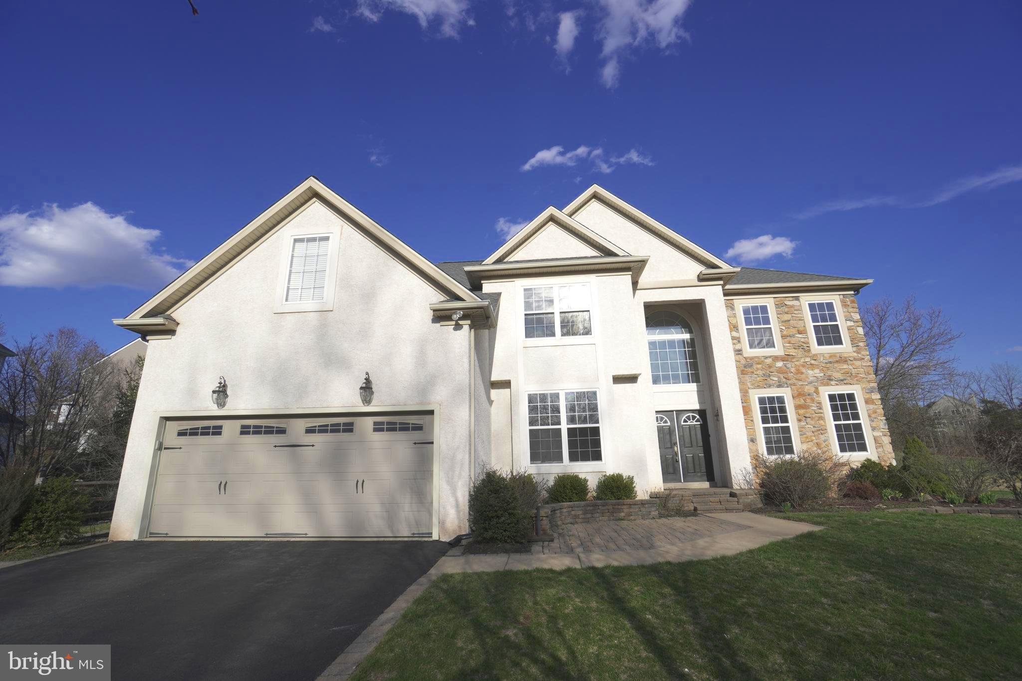 NORTH POINTE - Residential