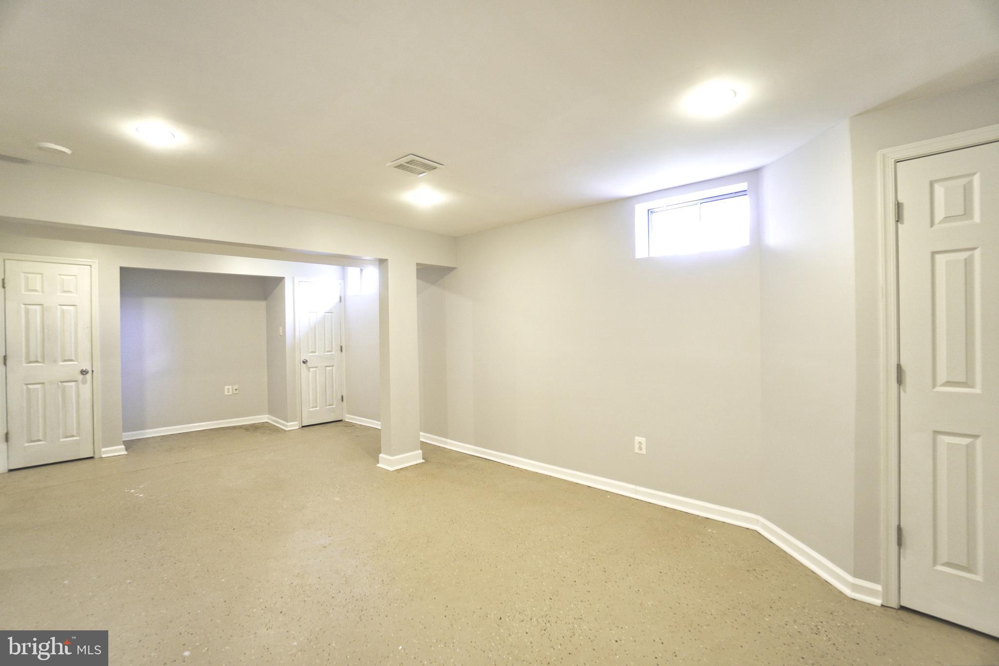 NORTH POINTE - Residential