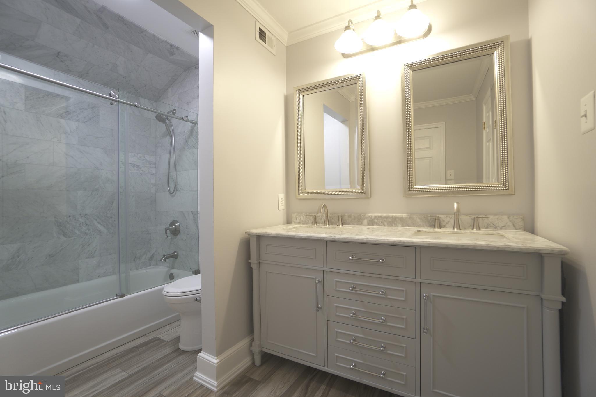 NORTH POINTE - Residential