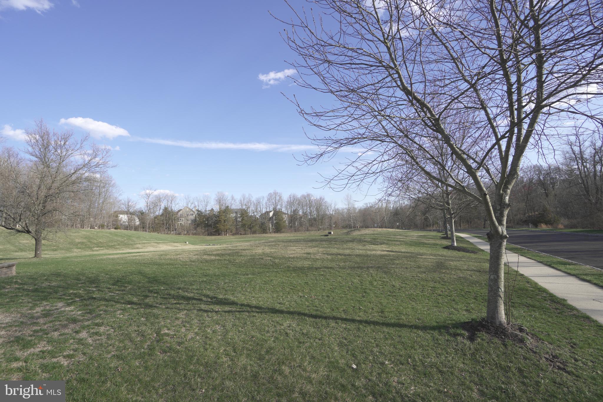 NORTH POINTE - Residential