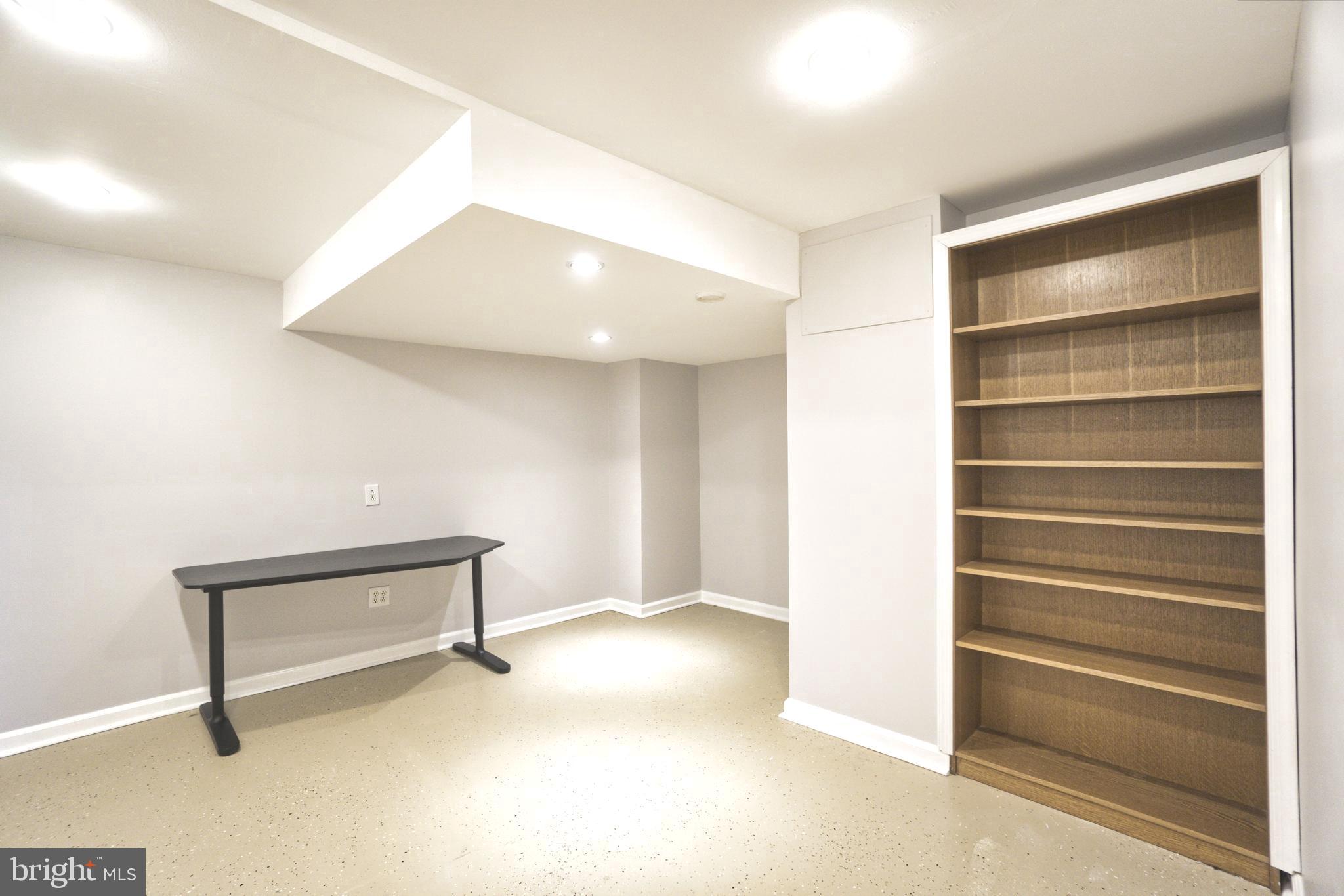 NORTH POINTE - Residential