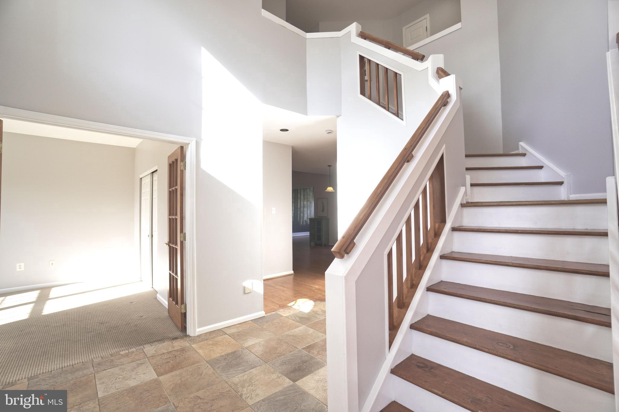 NORTH POINTE - Residential