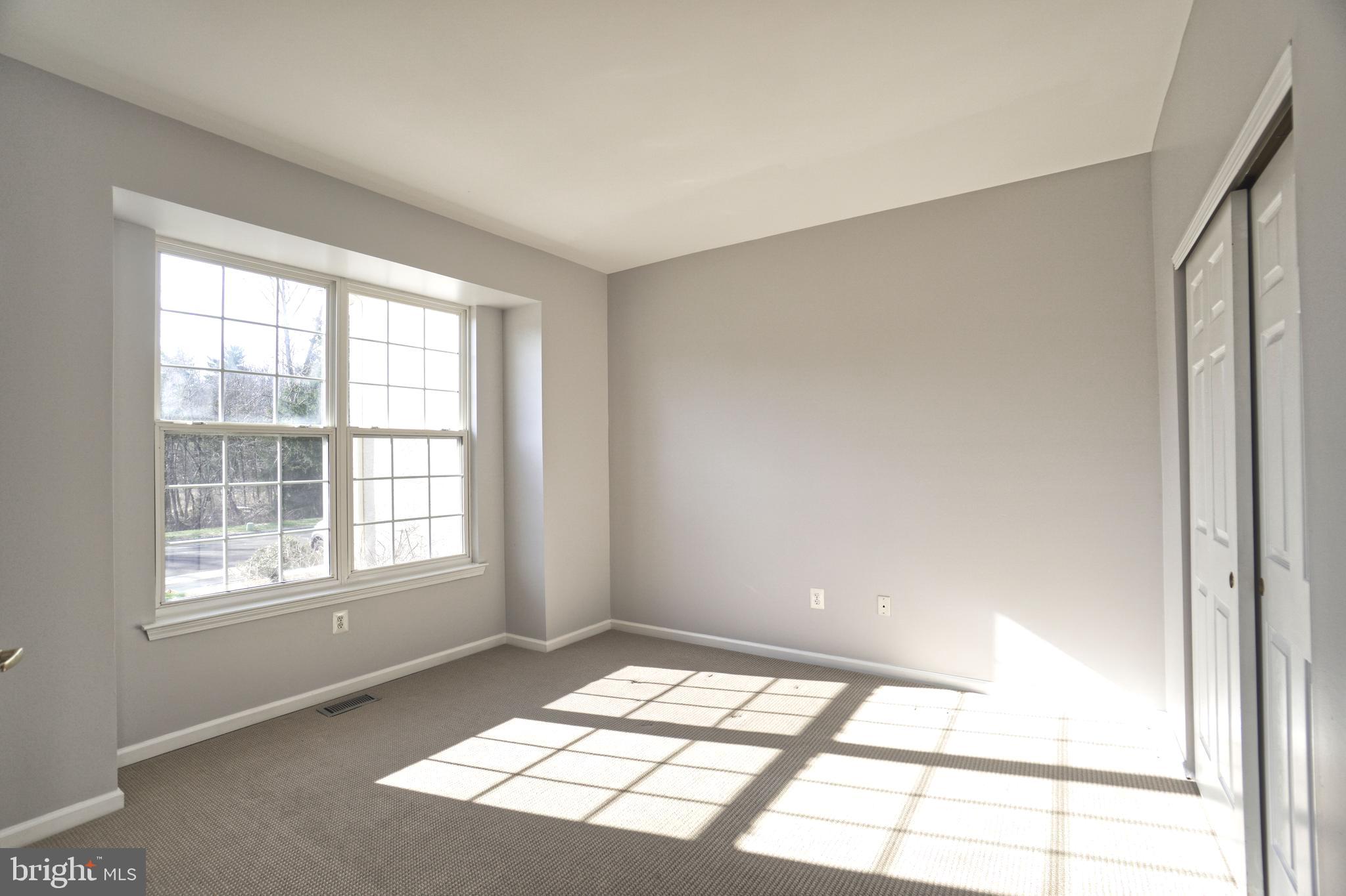 NORTH POINTE - Residential