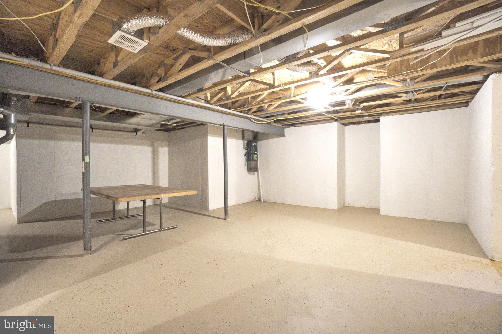 NORTH POINTE - Residential