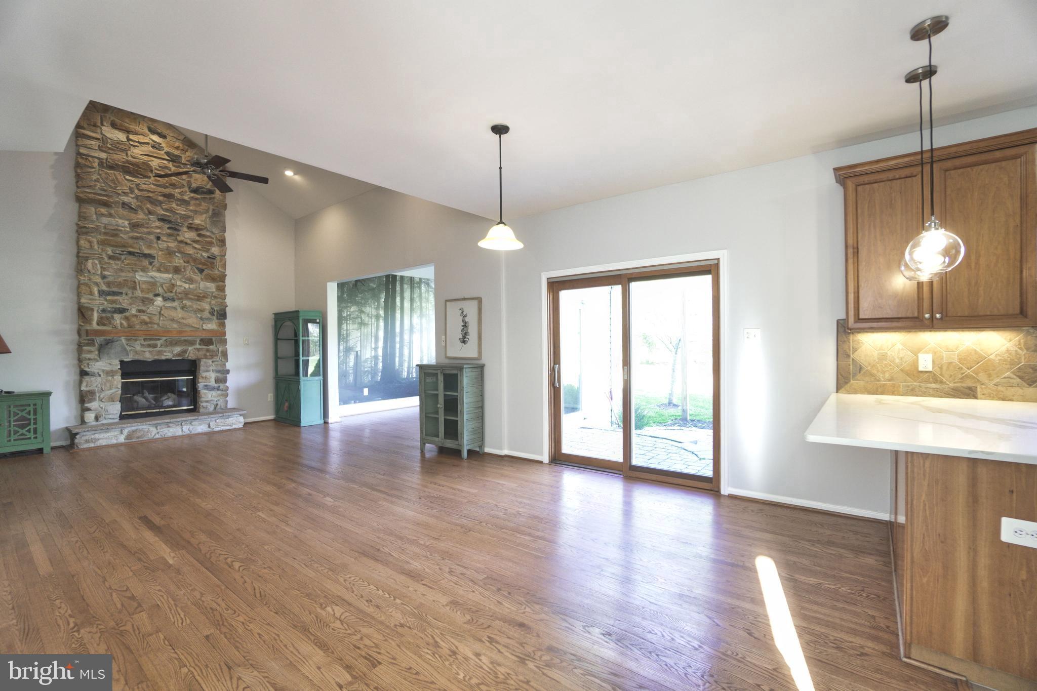 NORTH POINTE - Residential