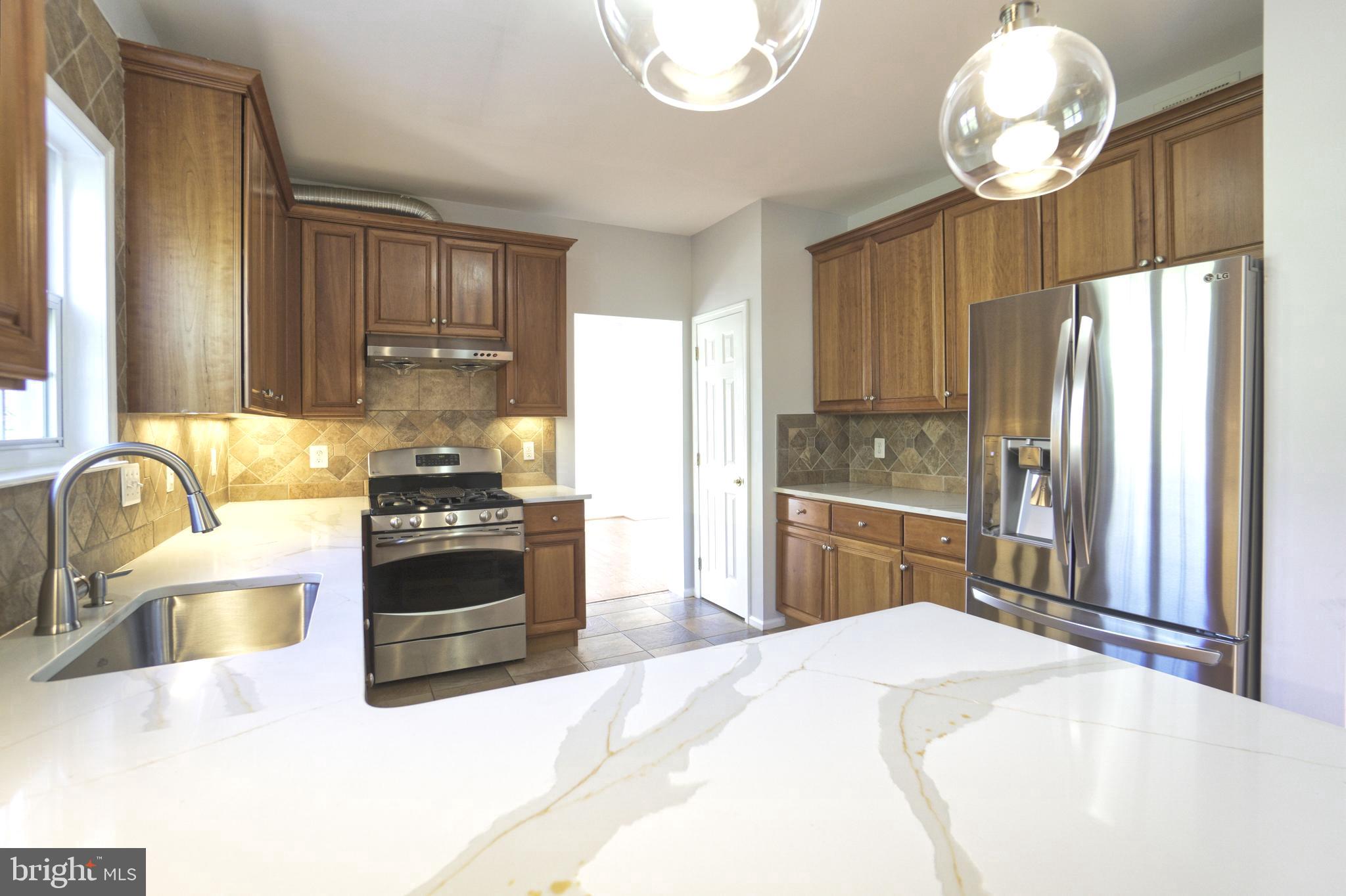 NORTH POINTE - Residential