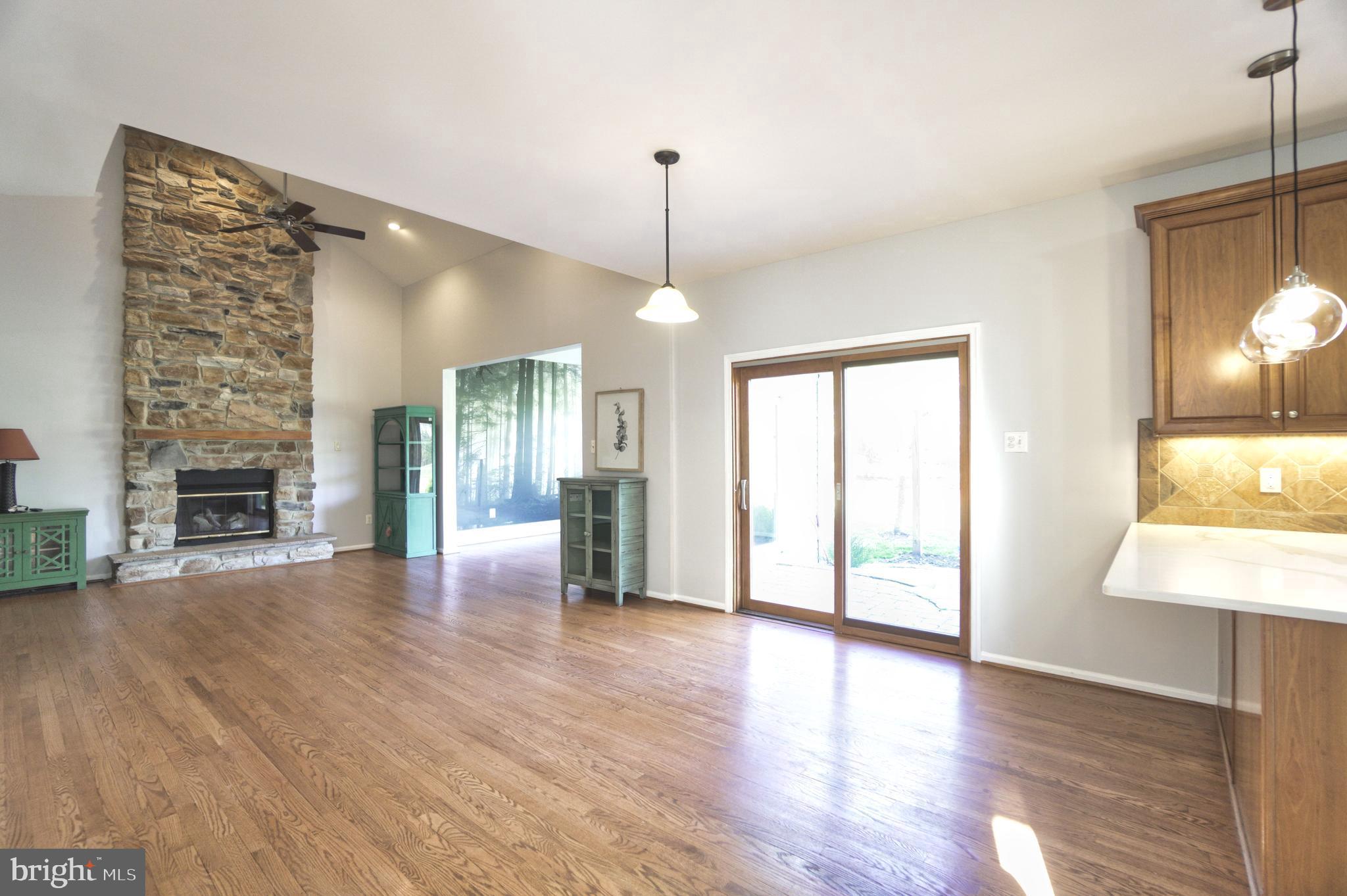 NORTH POINTE - Residential