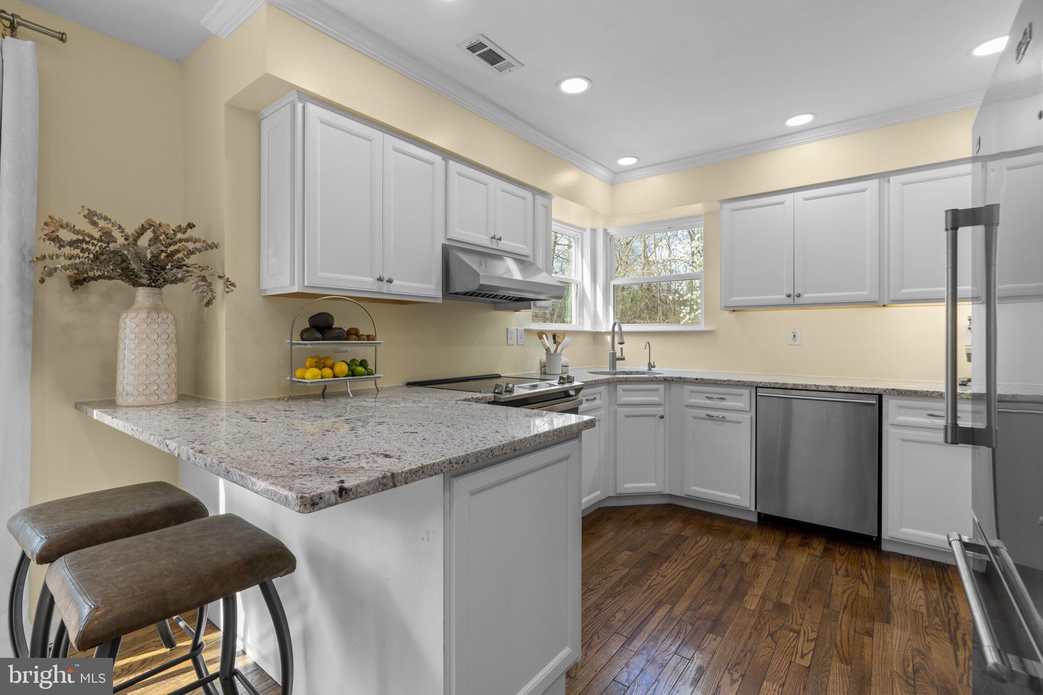 WOODLAND VILLAGE - Residential