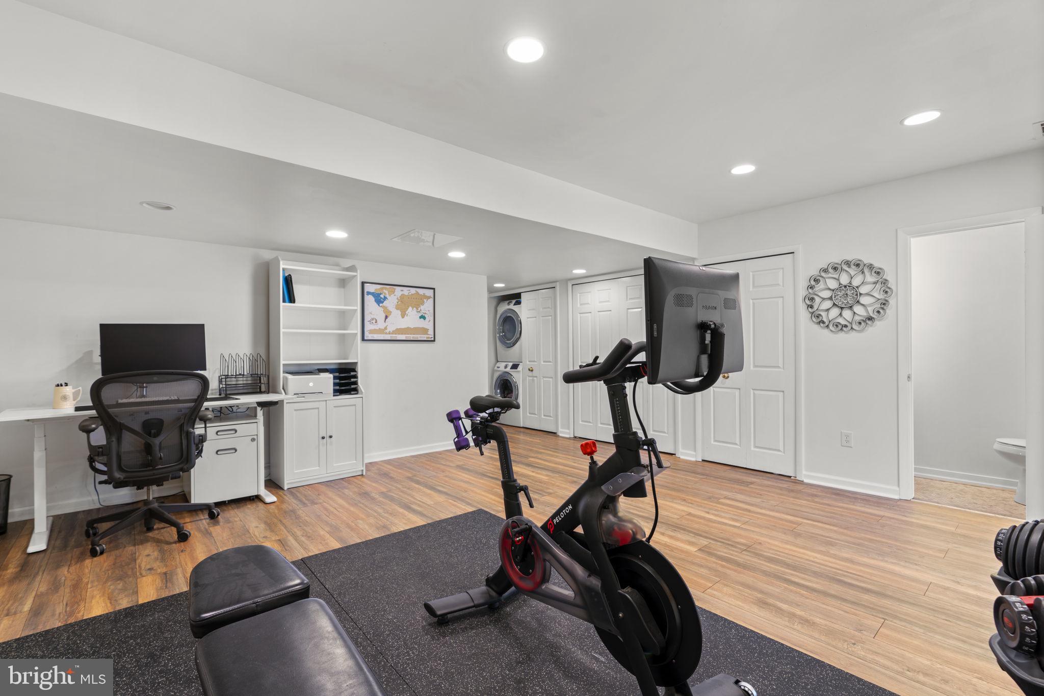 WOODLAND VILLAGE - Residential