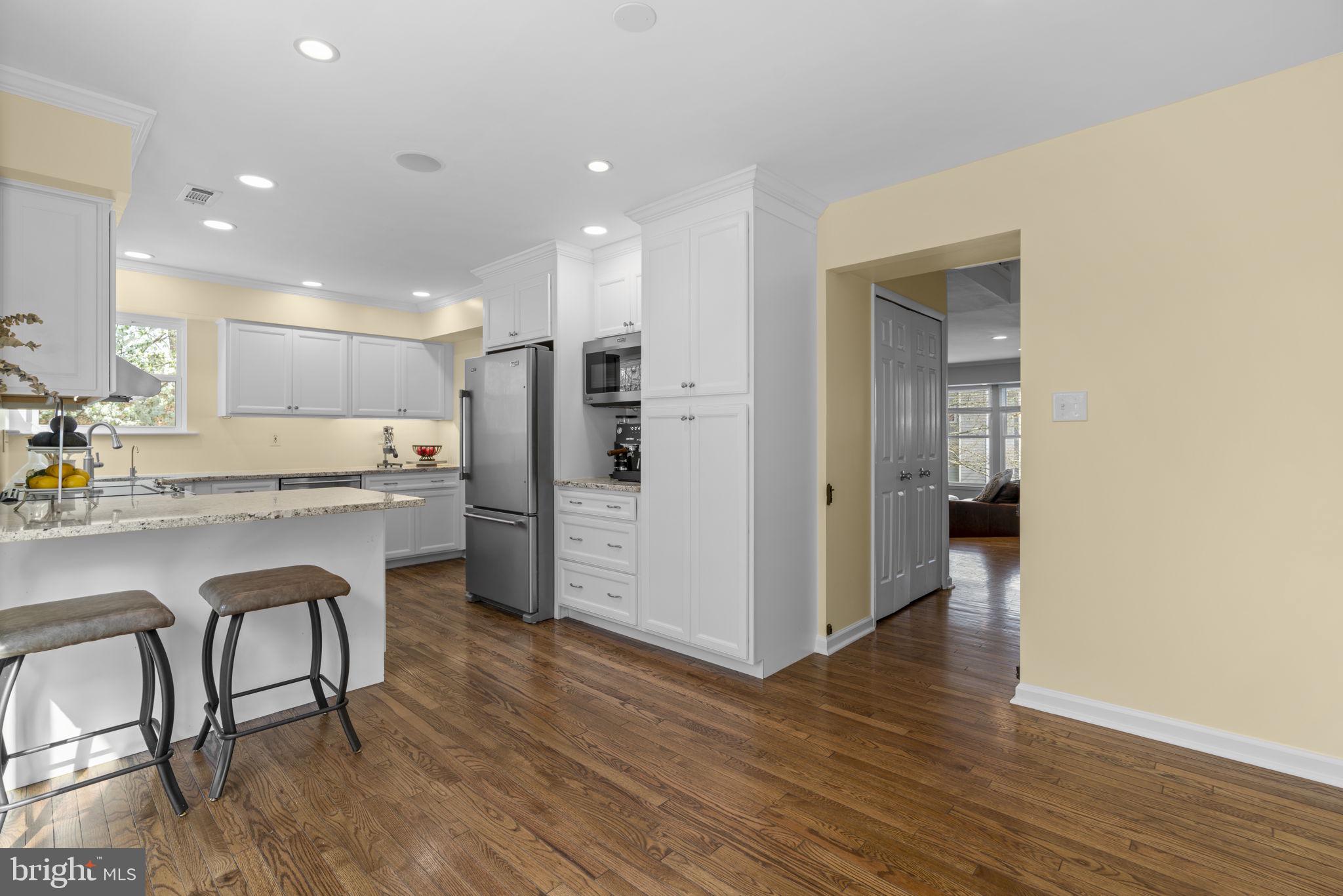 WOODLAND VILLAGE - Residential