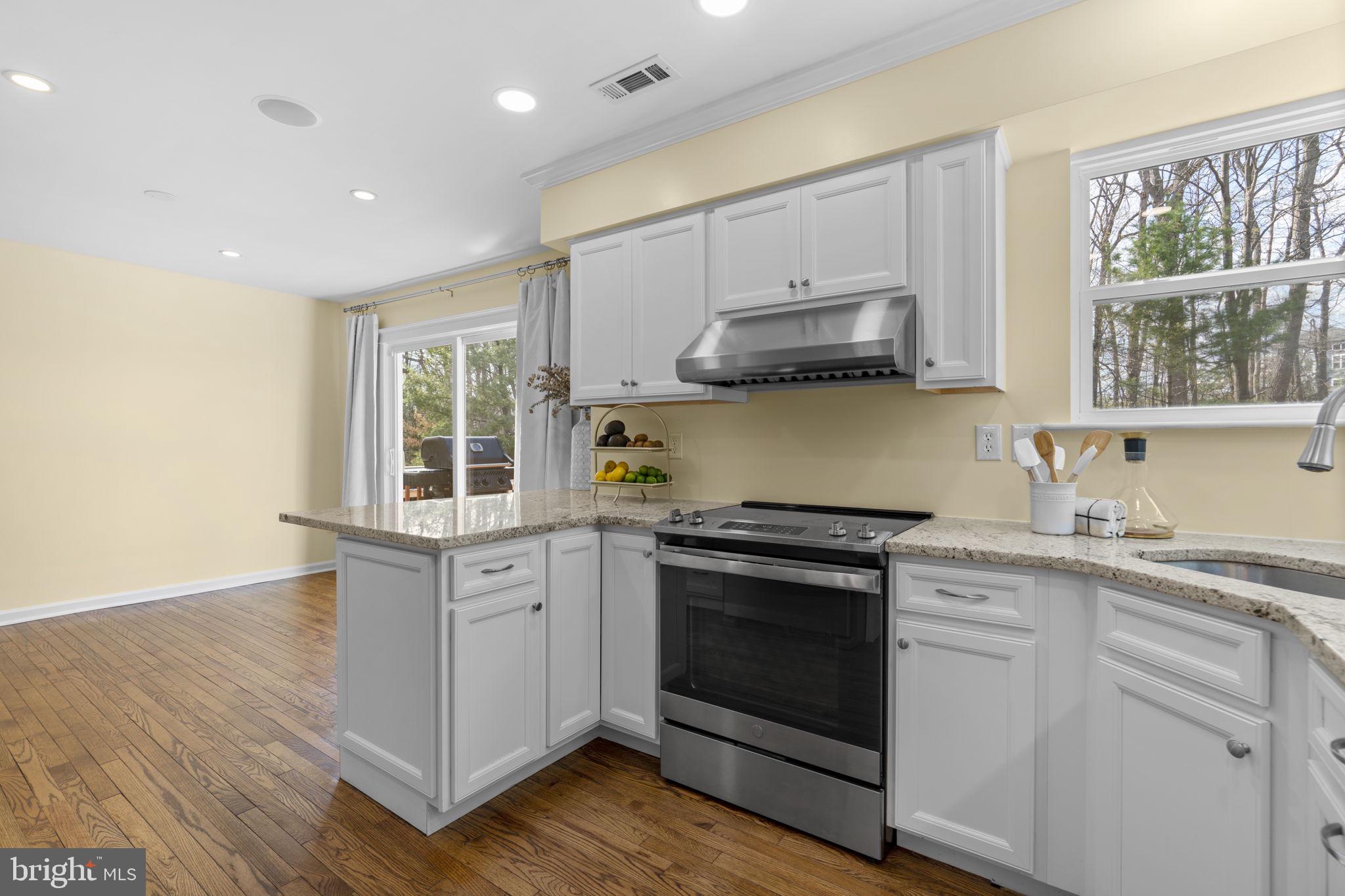 WOODLAND VILLAGE - Residential