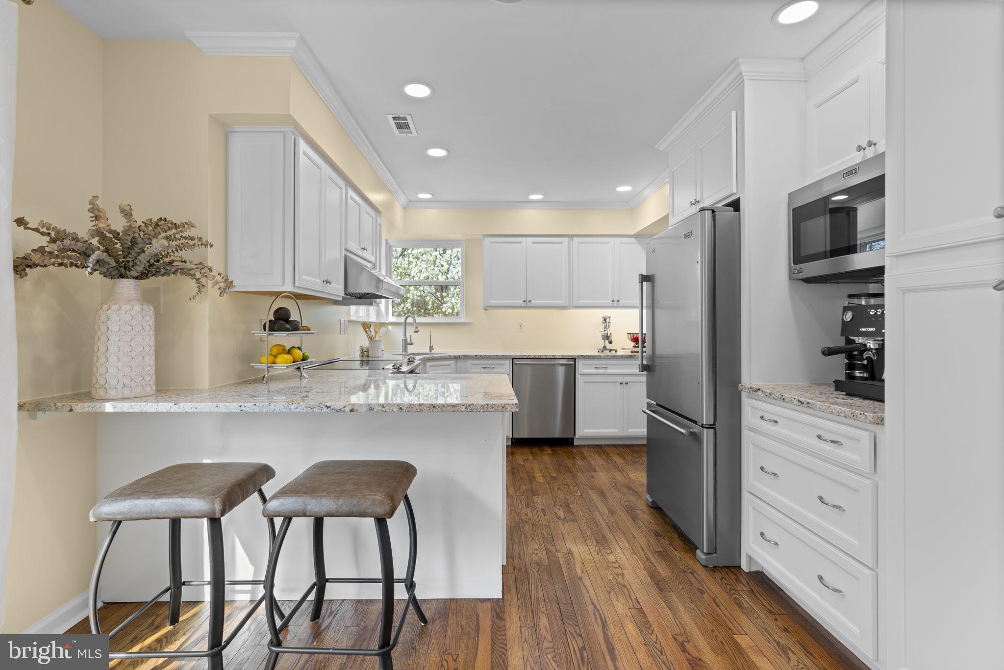 WOODLAND VILLAGE - Residential