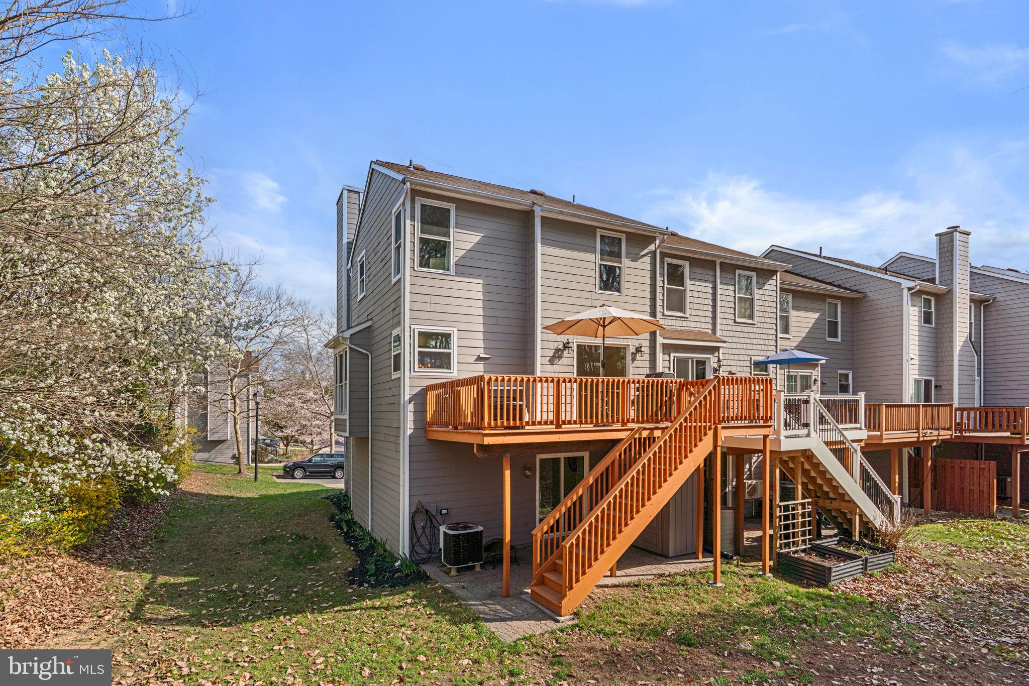 WOODLAND VILLAGE - Residential