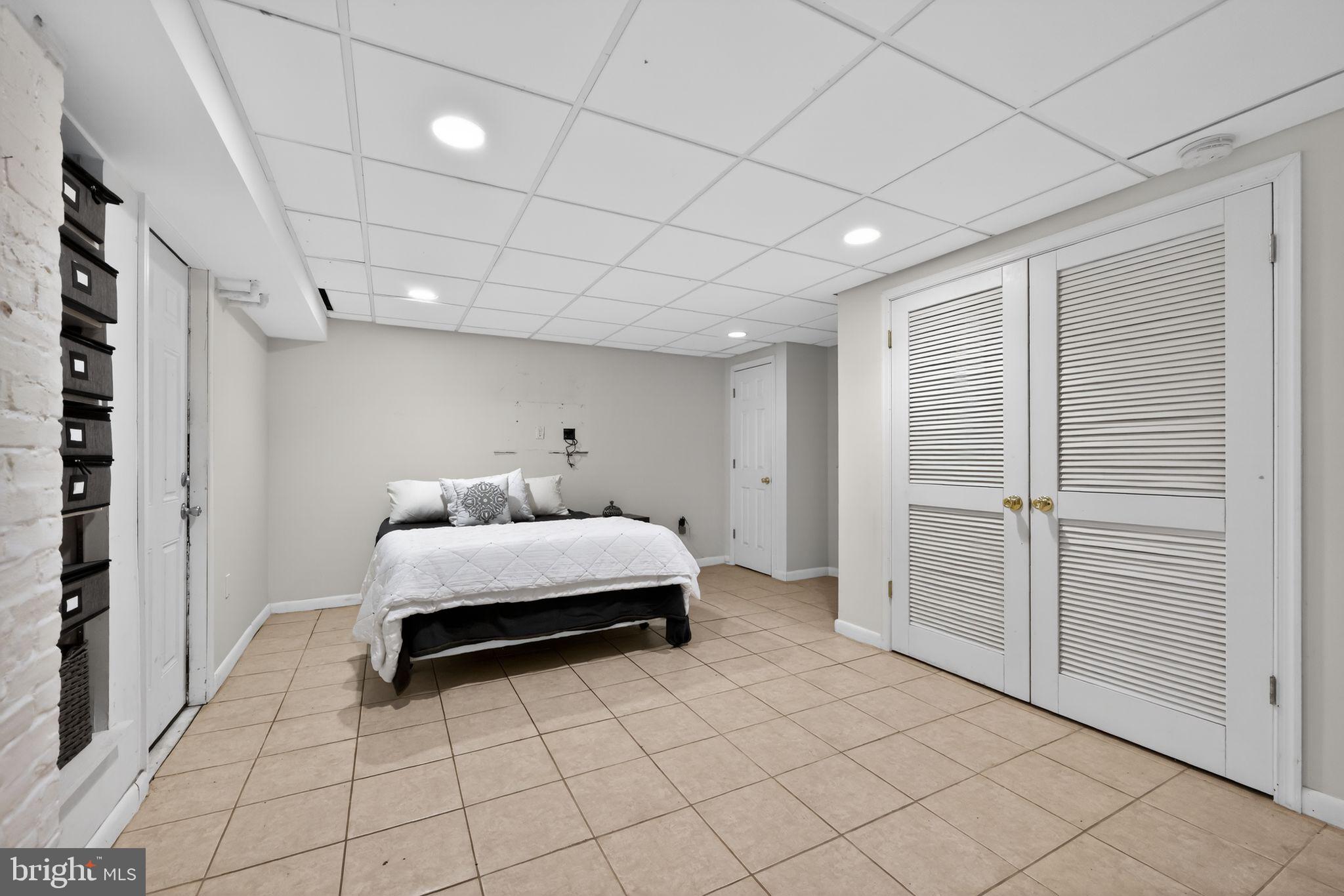 BOWLING GREEN - Residential