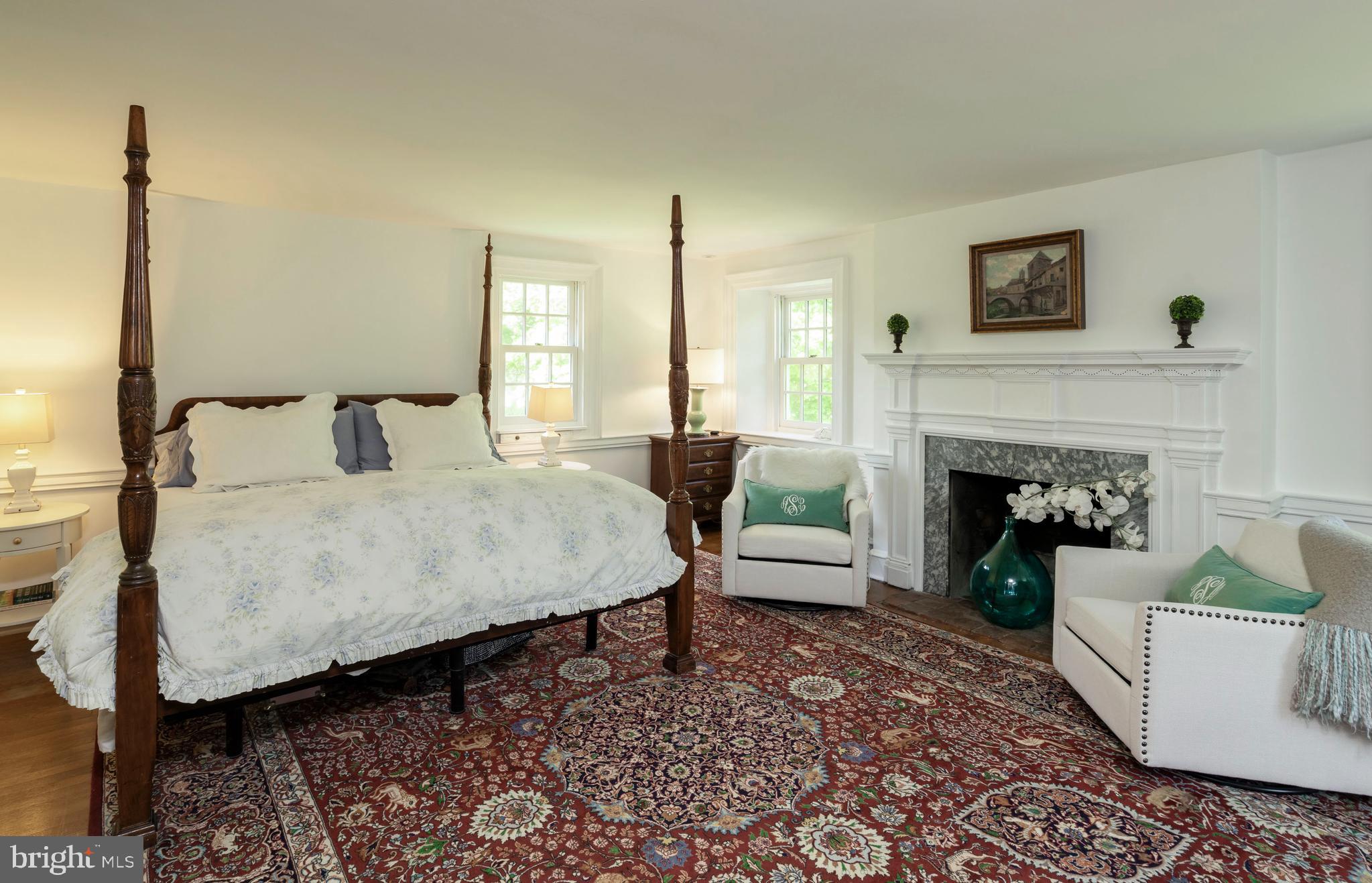 COLONIAL VIL - Residential