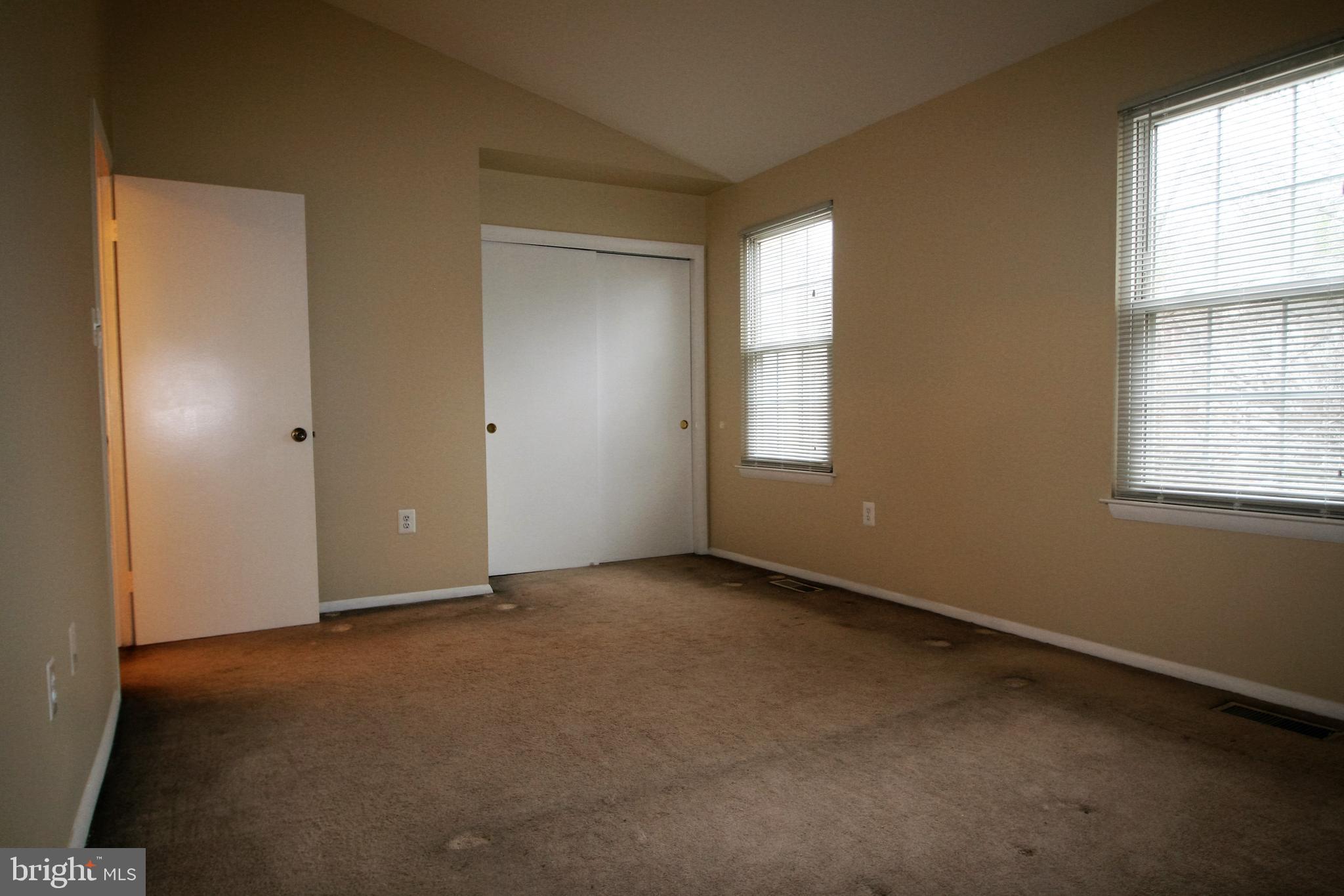 FLOWER HILL - Residential Lease