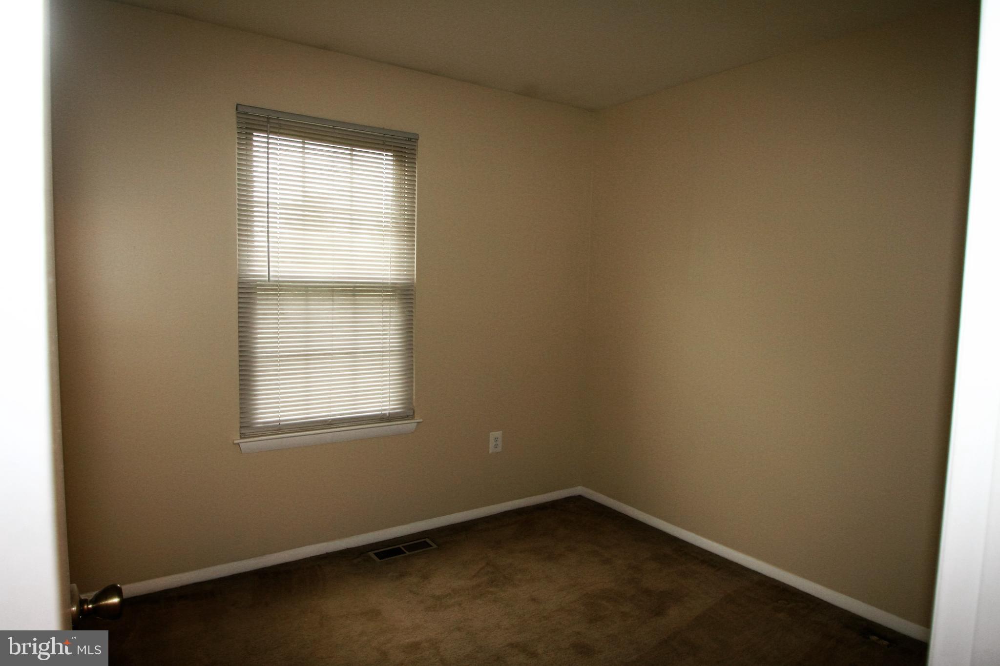 FLOWER HILL - Residential Lease