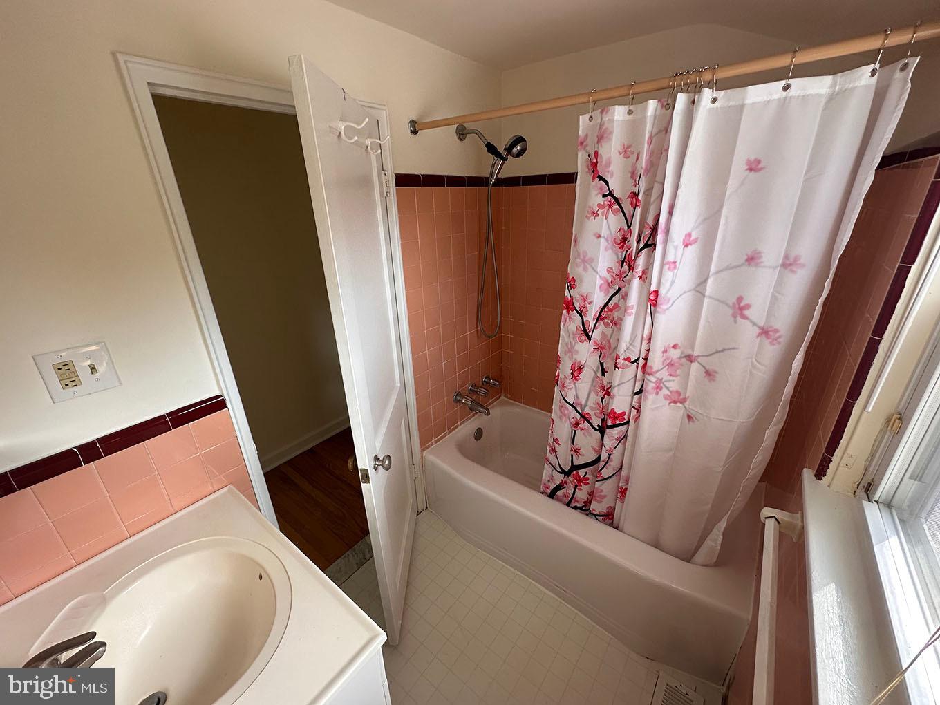 WHITEMARSH WOODS - Residential