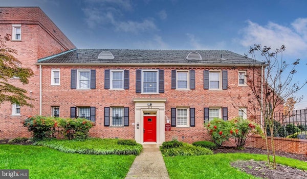 2012 FORT DAVIS ST SE APT 201, WASHINGTON, DC 20020 - Image 9ad36d6d0aa93af45142b3b98f2f6d49/2156121776