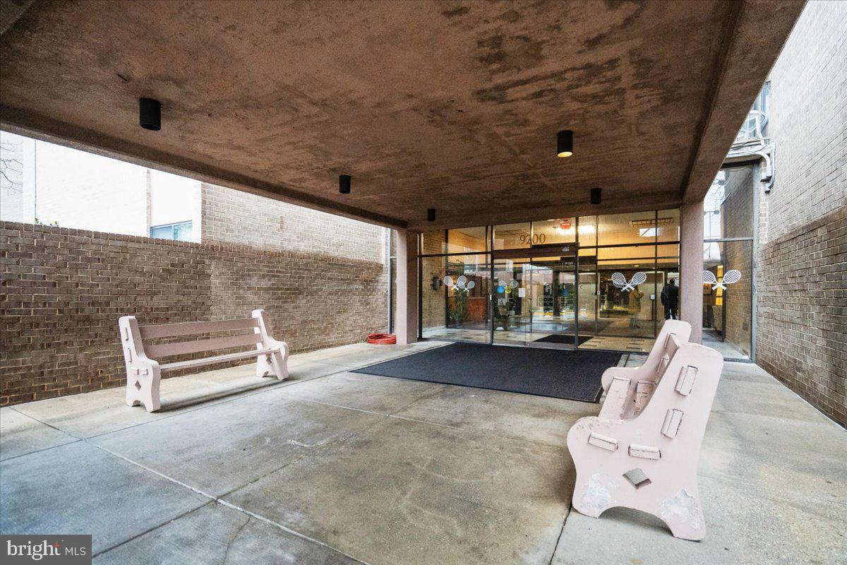 RACQUET CLUB - Residential