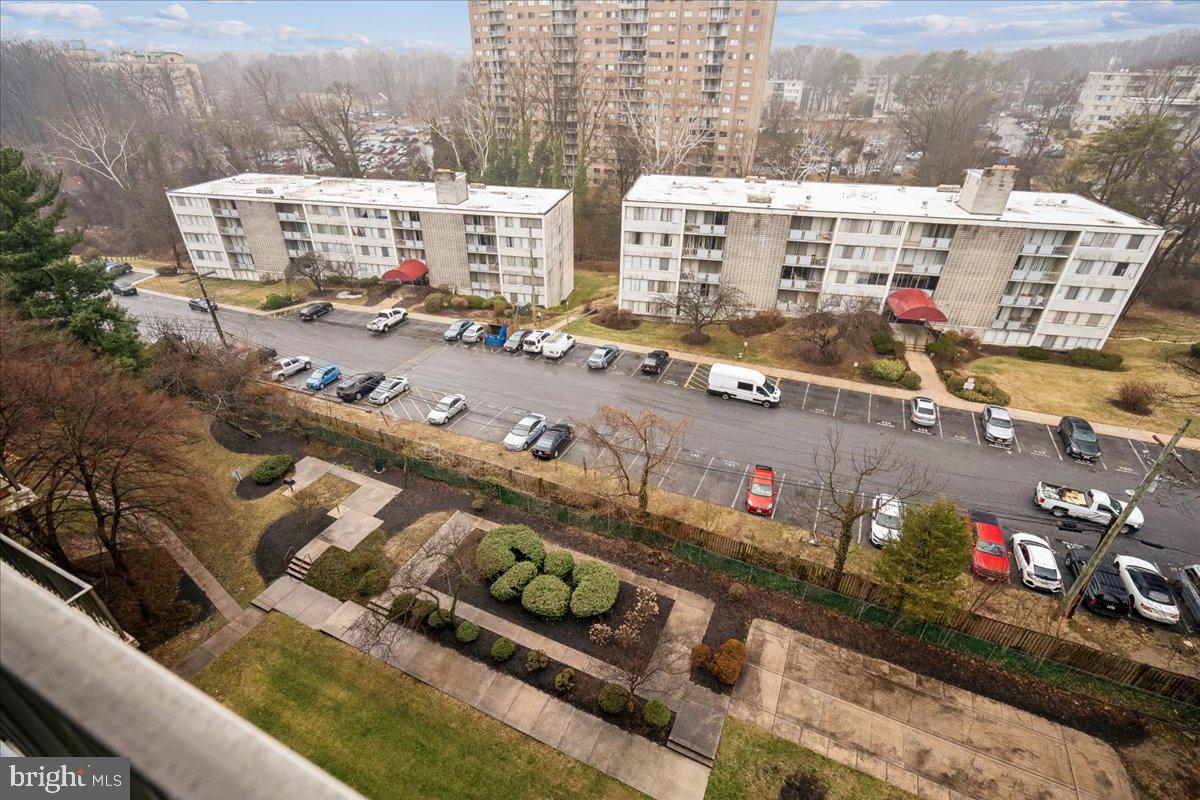 RACQUET CLUB - Residential