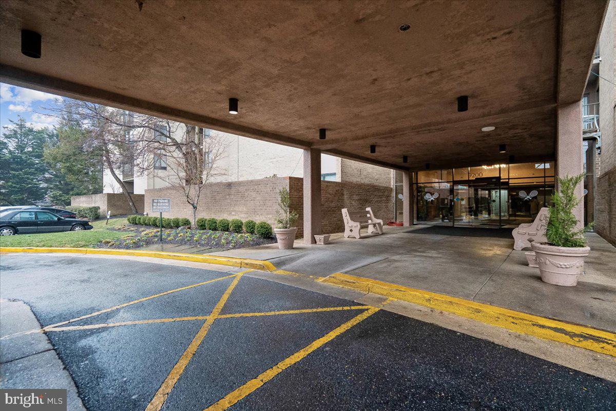 RACQUET CLUB - Residential