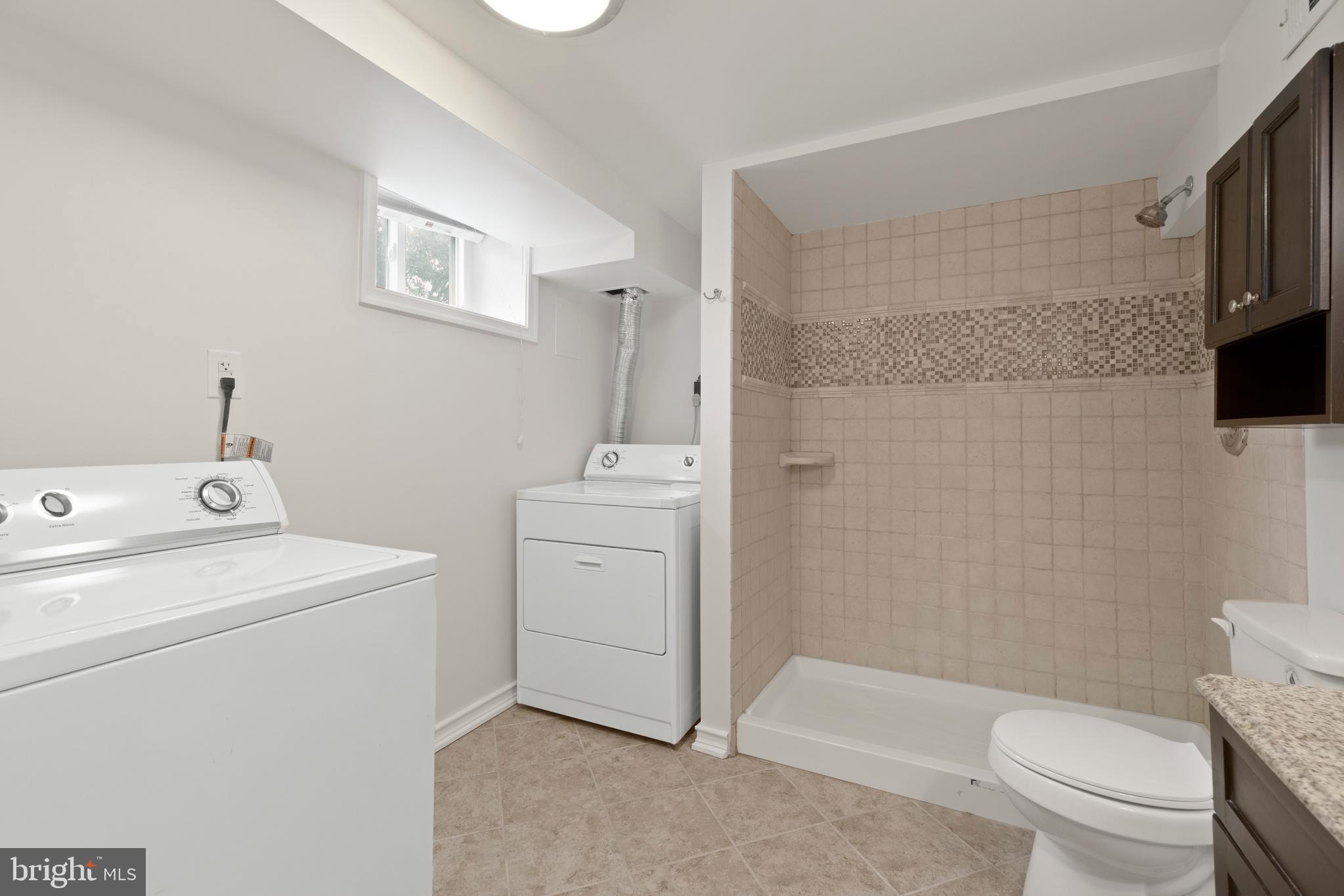 MEMORIAL HEIGHTS - Residential Lease