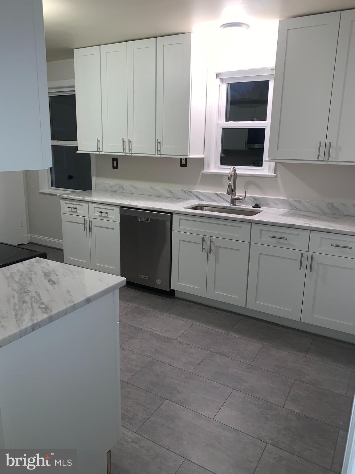 MEMORIAL HEIGHTS - Residential Lease