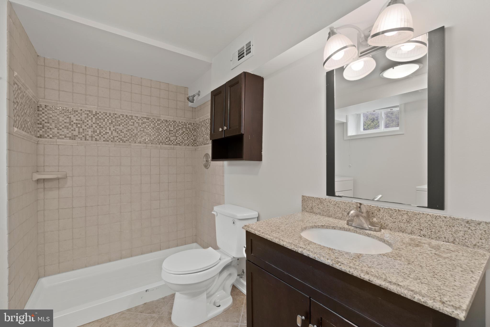 MEMORIAL HEIGHTS - Residential Lease