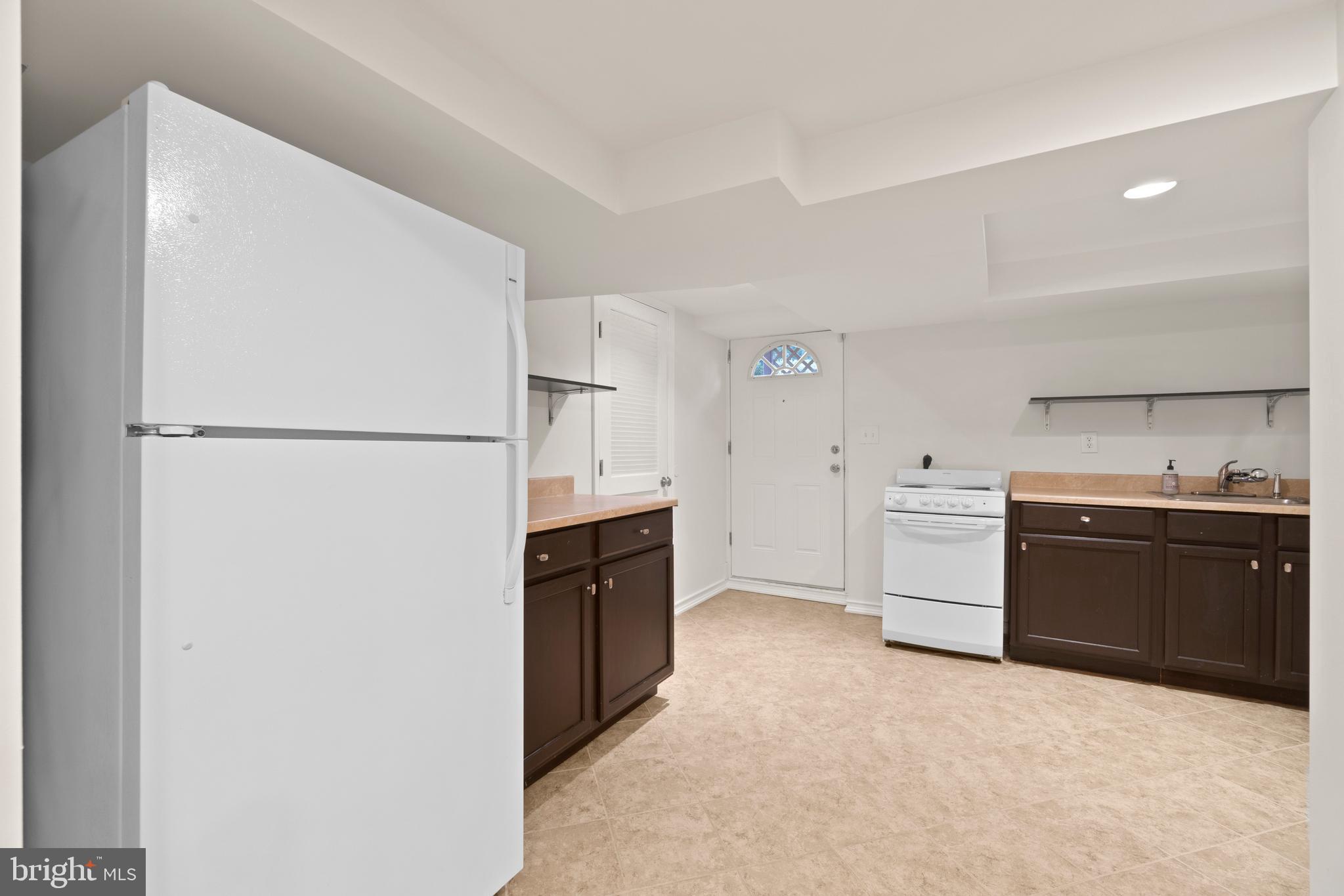 MEMORIAL HEIGHTS - Residential Lease