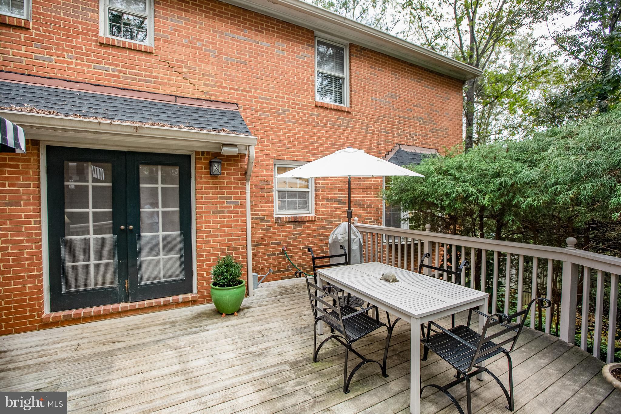 WOODLAWN - Residential Lease