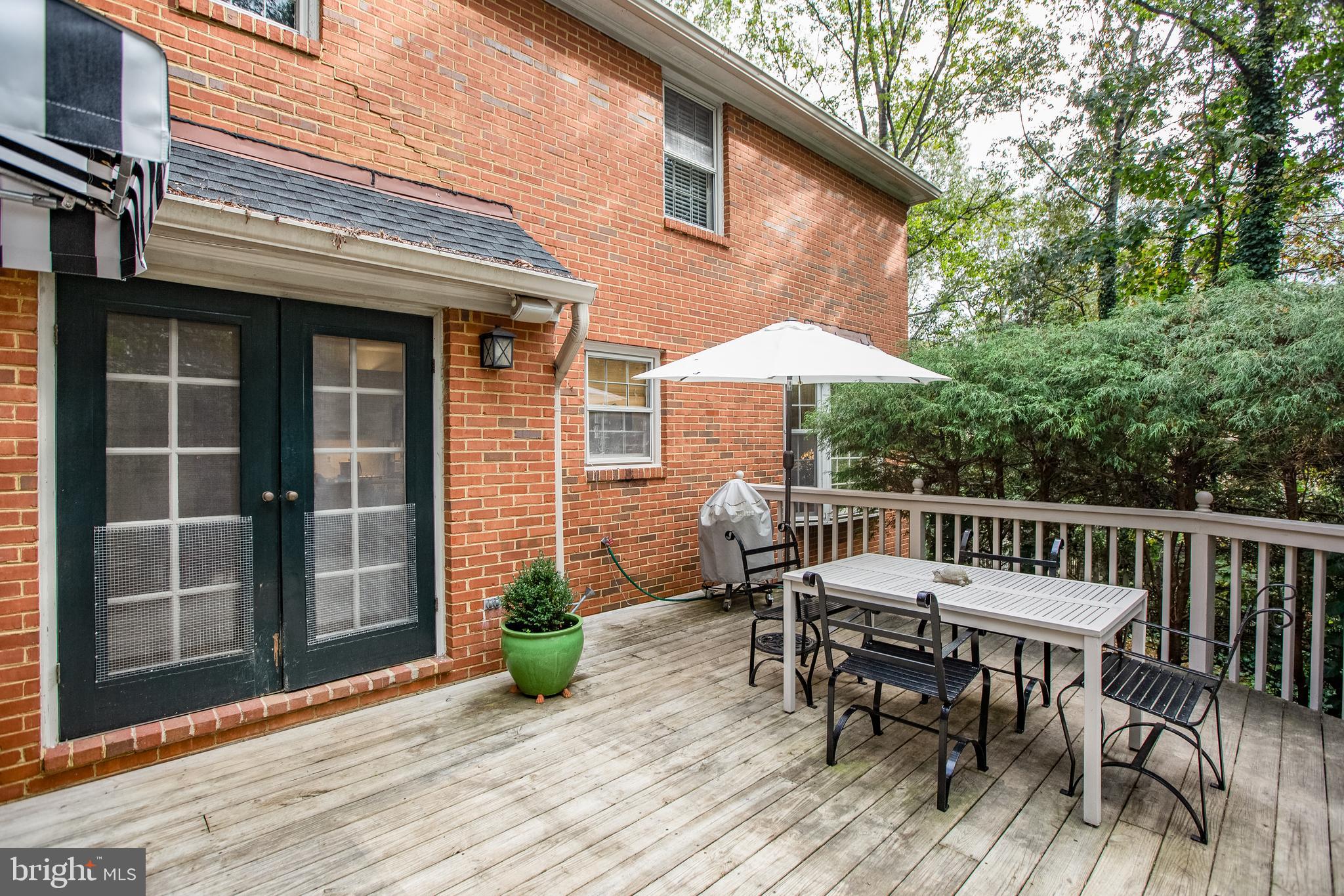 WOODLAWN - Residential Lease