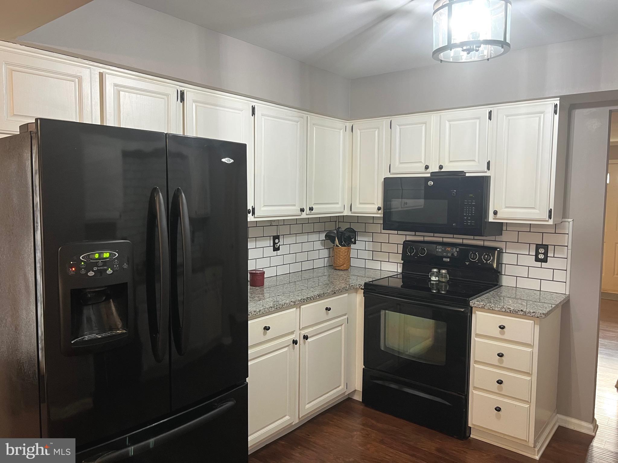 BICENTENNIAL VIL - Residential