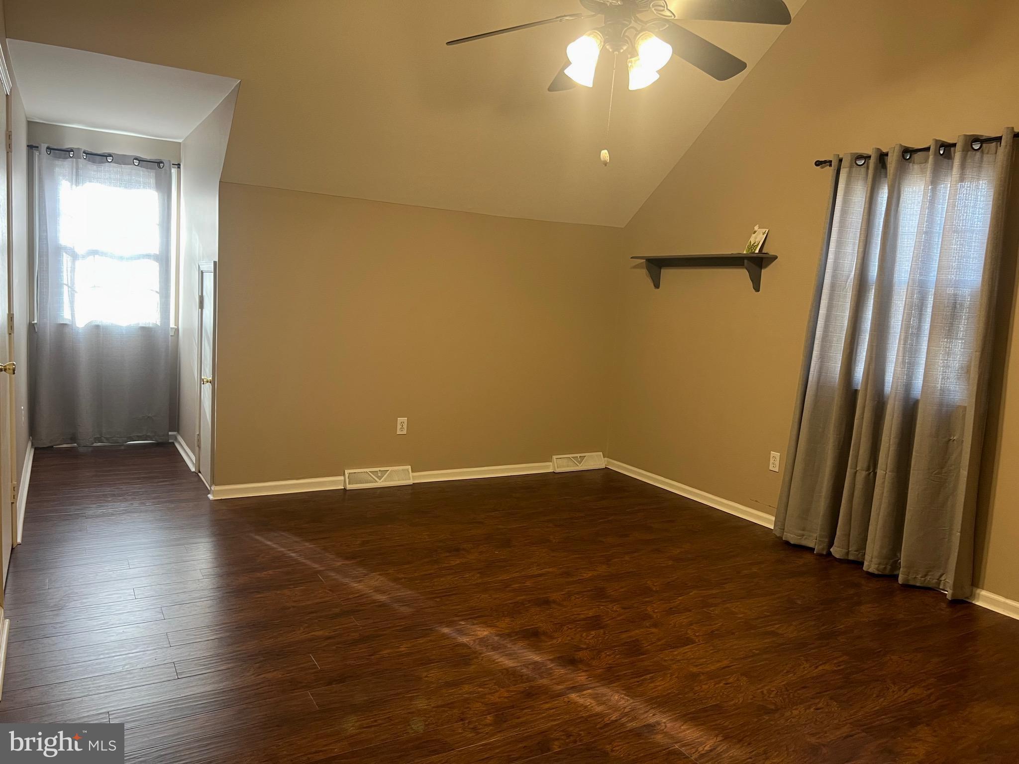 BICENTENNIAL VIL - Residential