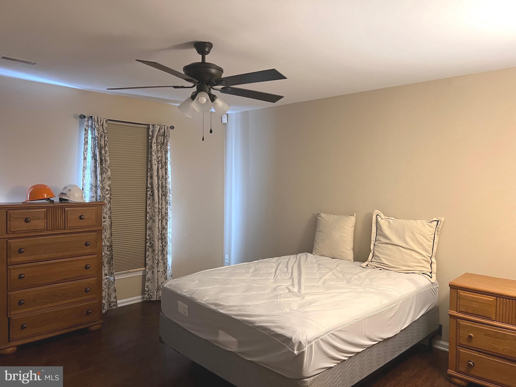 BICENTENNIAL VIL - Residential