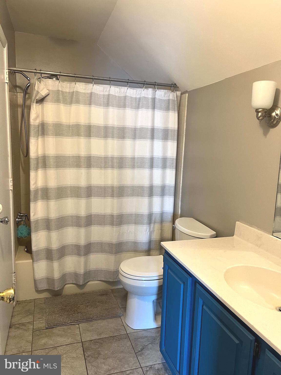 BICENTENNIAL VIL - Residential