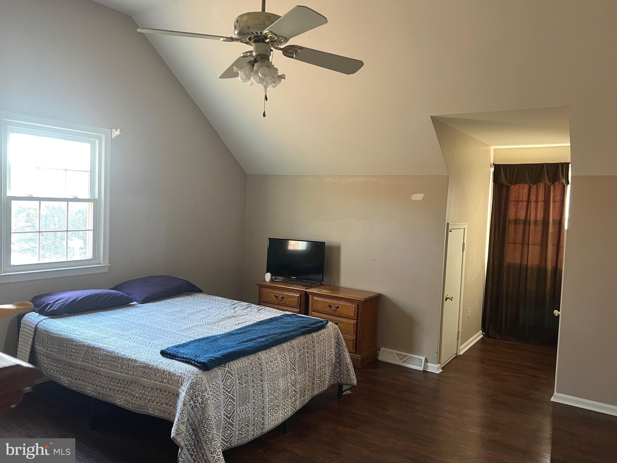 BICENTENNIAL VIL - Residential