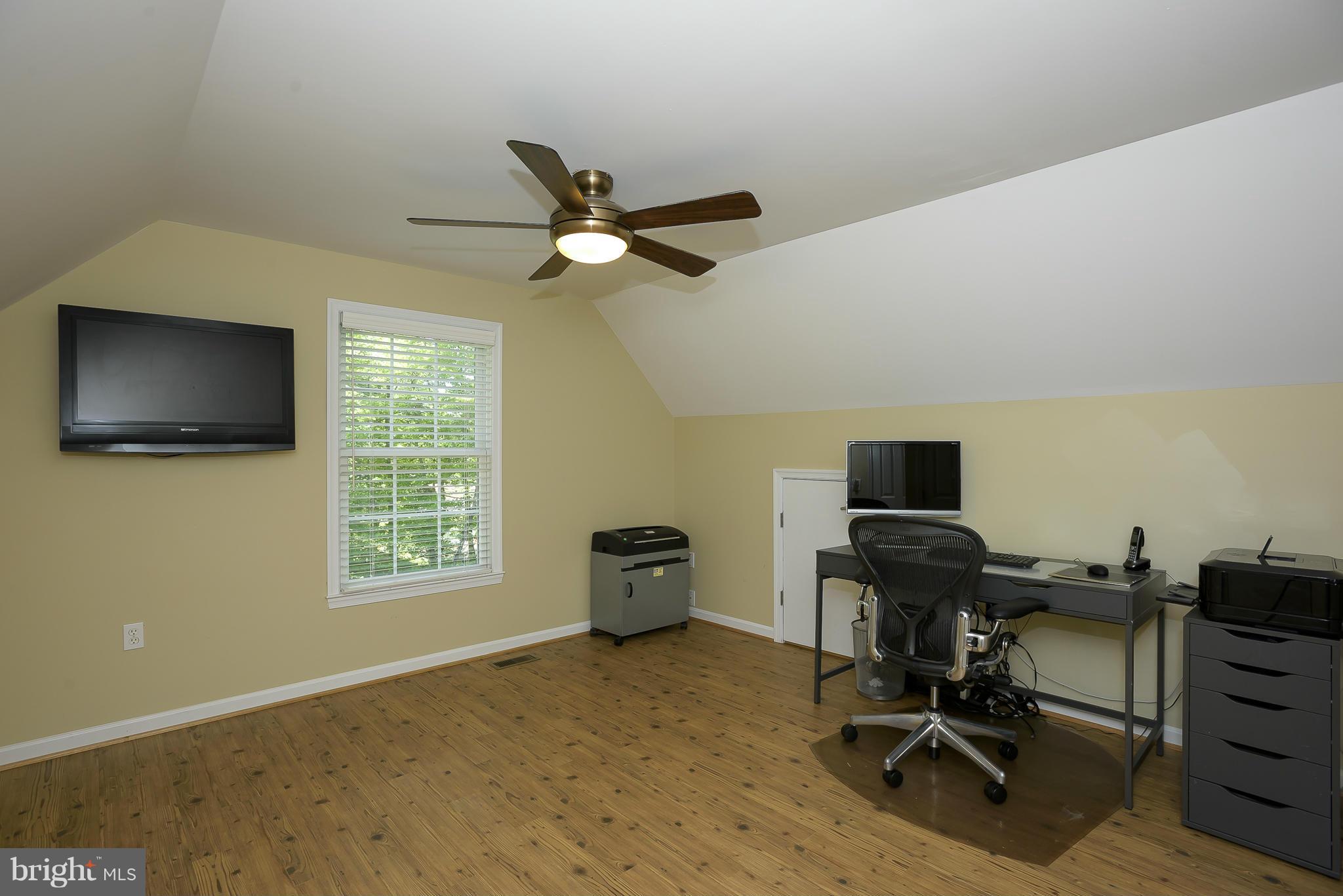 NORTH SELBY - Residential