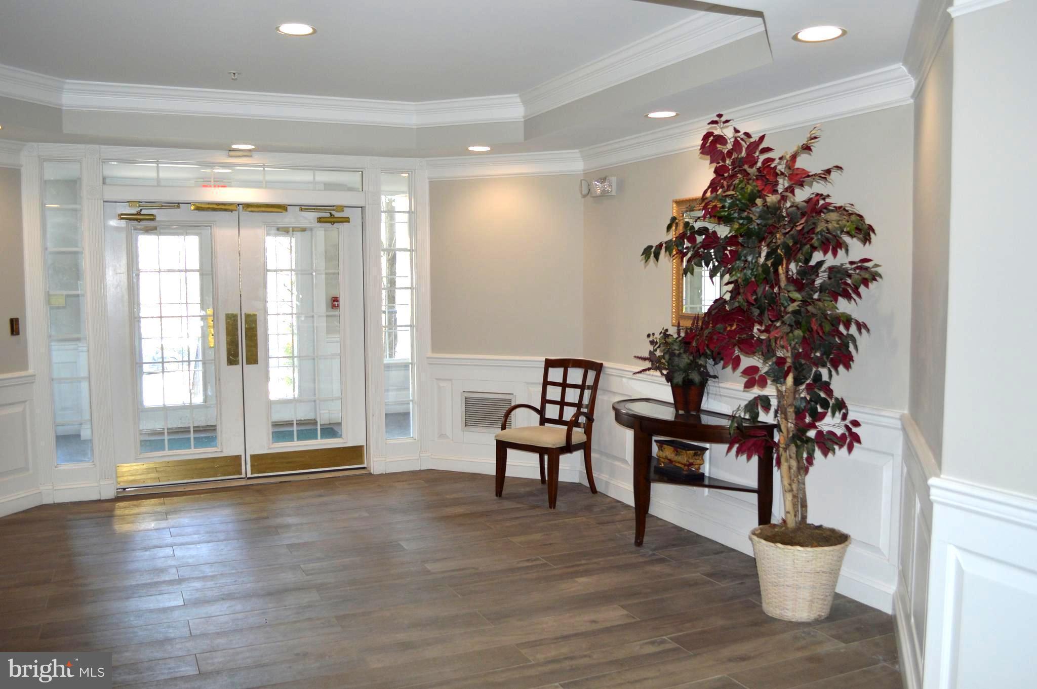 WESTBRIAR - Residential